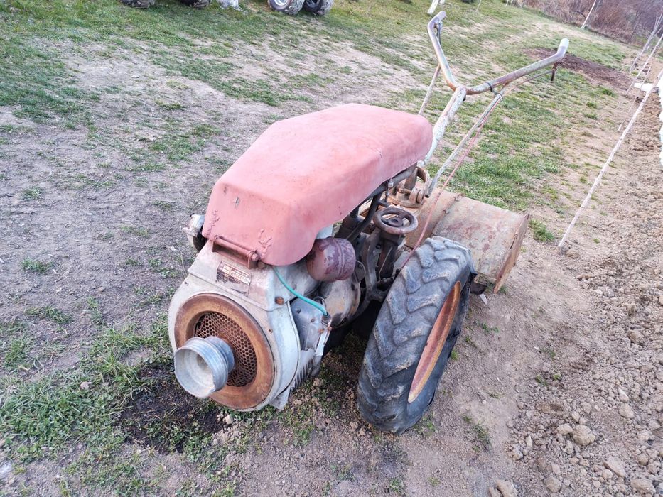 Vând motocultor Rugerini stare bună 18 cp preț 400 euro fix