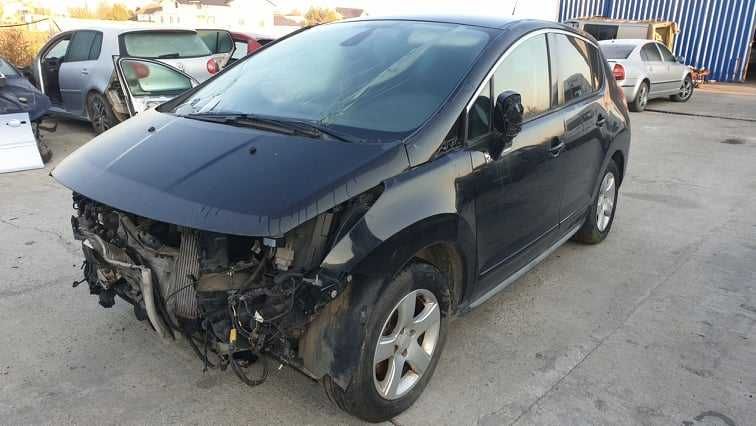 Dezmembrez peugeot 3008 Hybrid 2.0 hdi RH02 200 cai din 2015 156.000