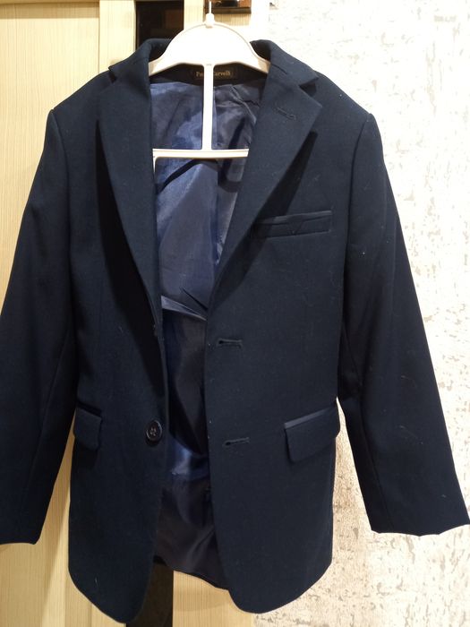 Продам костюм для мальчика