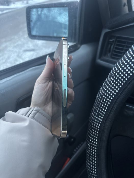 Продам айфон 14 прол