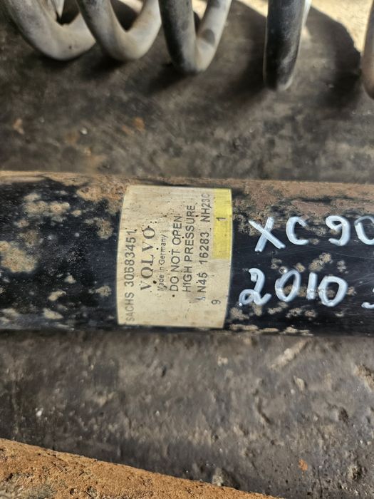 Задни амортисьори и пружини за Volvo XC90