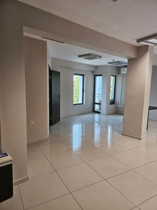 Дава се под наем Офис в Варна, Трошево - 56 кв.м за 403 € - Снимка #9