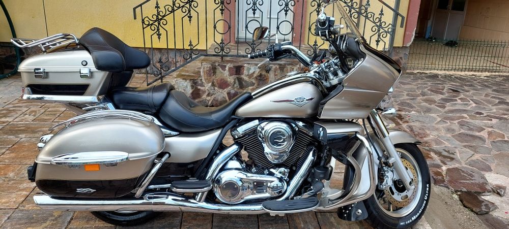 Vând sau schimb Kawasaki Voyager 1700