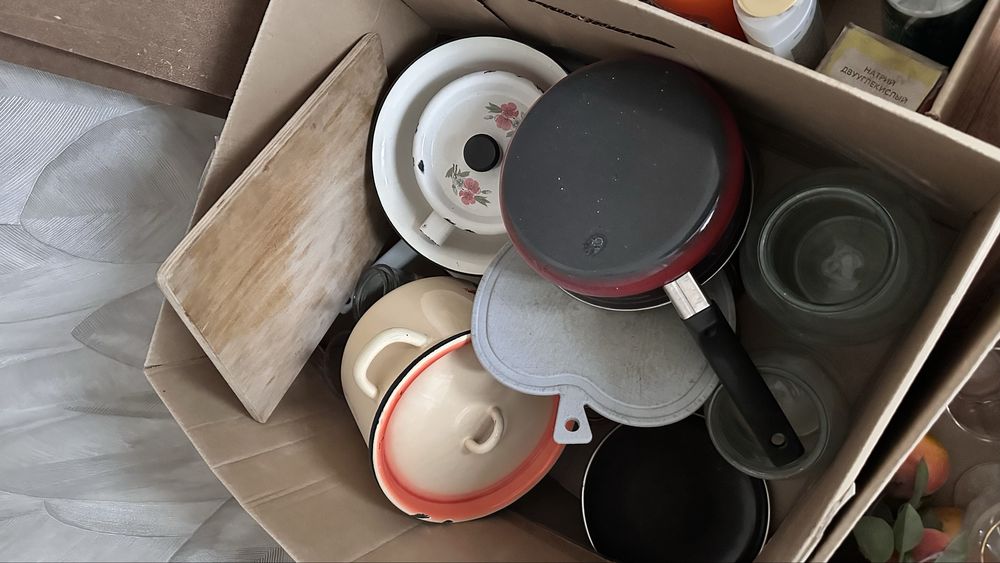 Посуда на выбор.