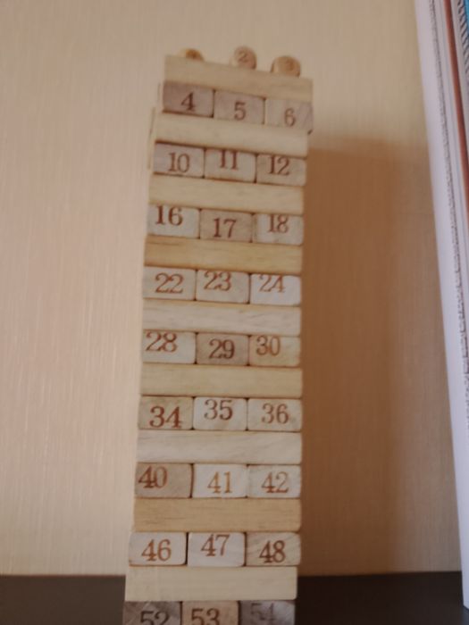 Продам игрушку башню