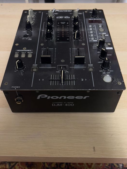 Pioneer DJM 400 - DJ Mixer