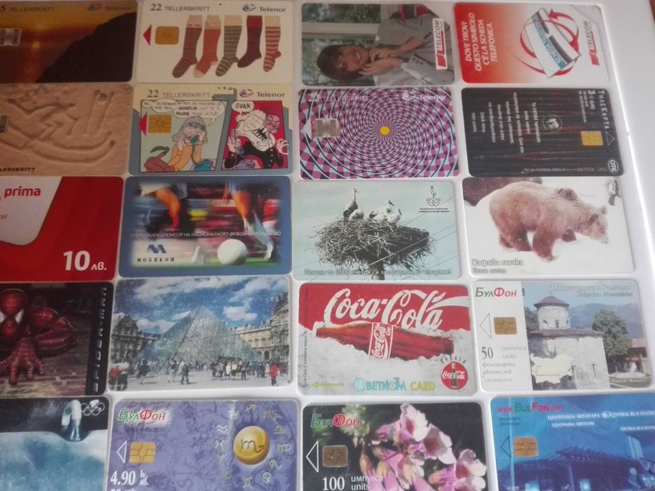 Две стари дърводелски рендета и лот фонокарти.