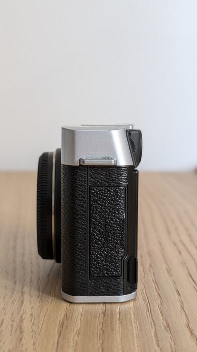 Fujifilm XE-4 Silver