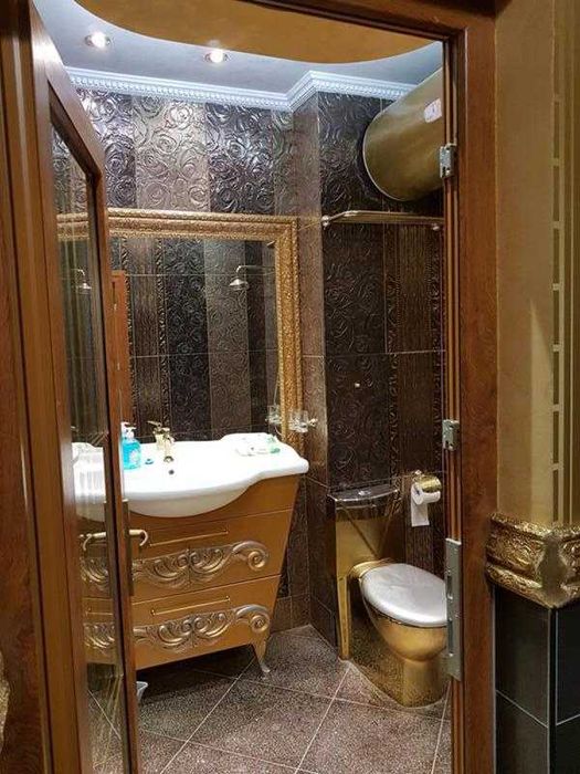 Дава се под наем Тристаен апартамент в София, Зона Б-18 - 150 кв.м за 1050 € - Снимка #11