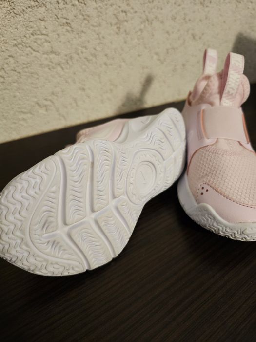 Маратонки Nike за момиче 26