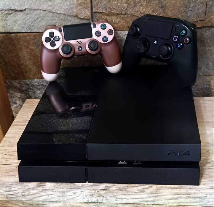PS4/Playstation 4 Phat 500GB HDD cu+20 jocuri+2 Controllere +1 Joc pe CD