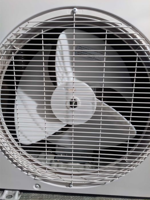 Продам новый кондиционер LG S-12 LHP