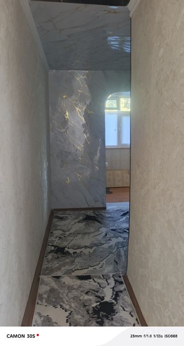 Navoiy shahrida 2 xona uyimiz ijaraga beriladi oylaga 2 mln