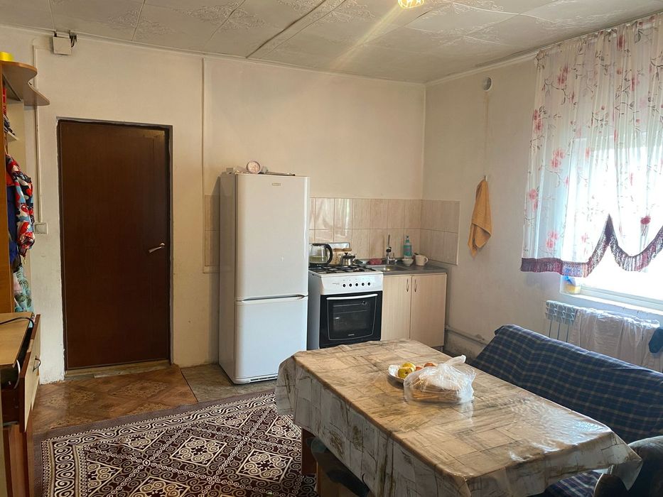 Уй сатылады .Тез арада.