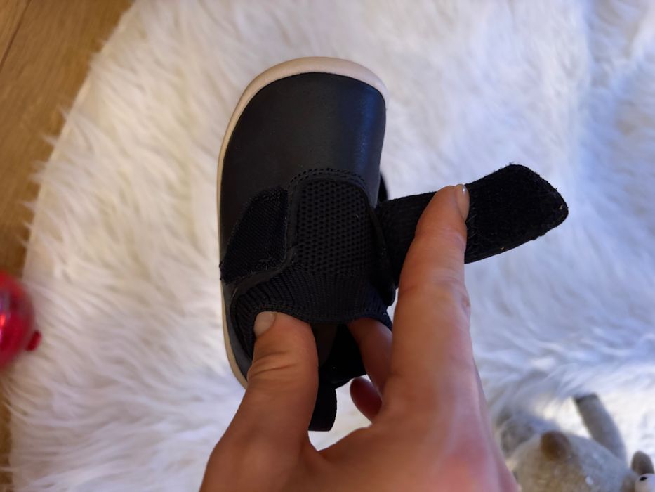 Обувки за прохождане Clarks