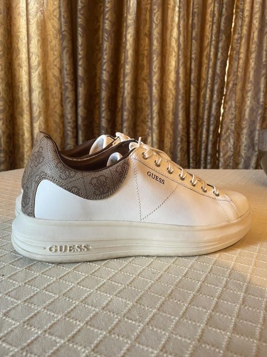 Мъжки обувки Guess от изкуствена кожа