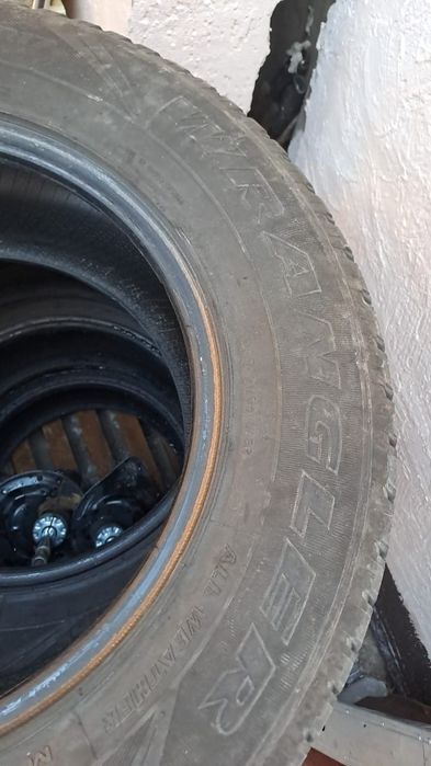 Продаётся резина на 17