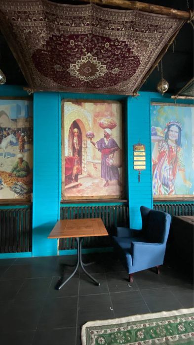 Продам диваны для кафе