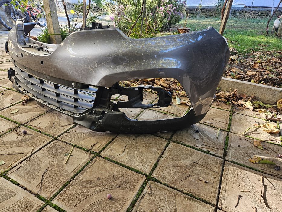 Преден десен калник,предна броня за Рено Каптюр 2018г