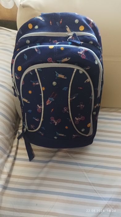 Раница за момче.