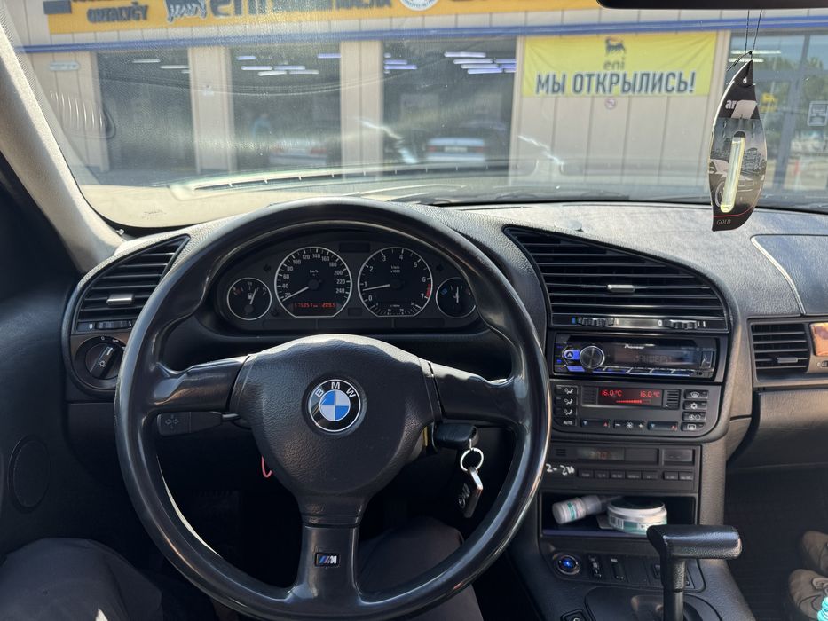 Bmw e36 325i продам