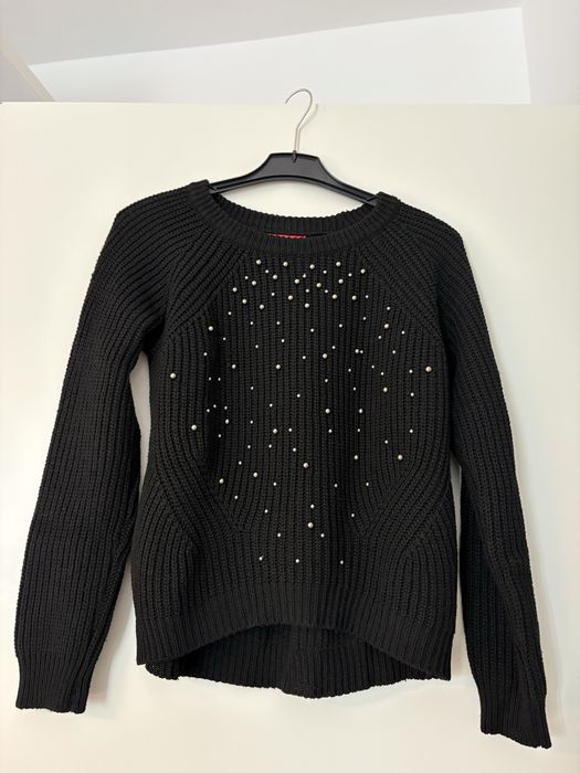 Pulover GUESS cu mici perle