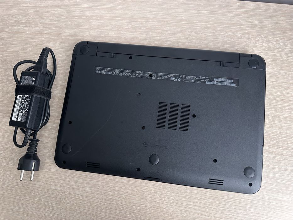 Ноутбук HP Core i5, 8GB, 512GB SSD, 2 видеокарты