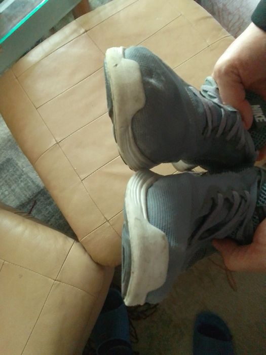 Маратонки НАЙК, 45-ти номер.