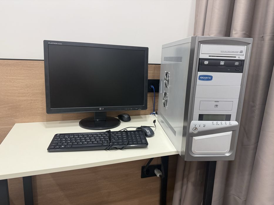 Настольный компьютер Intel Core 2 Quad, Q9550