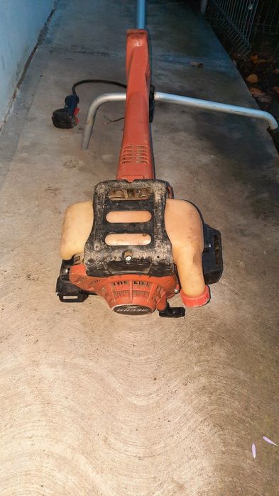 Motocoasa echo srm420es