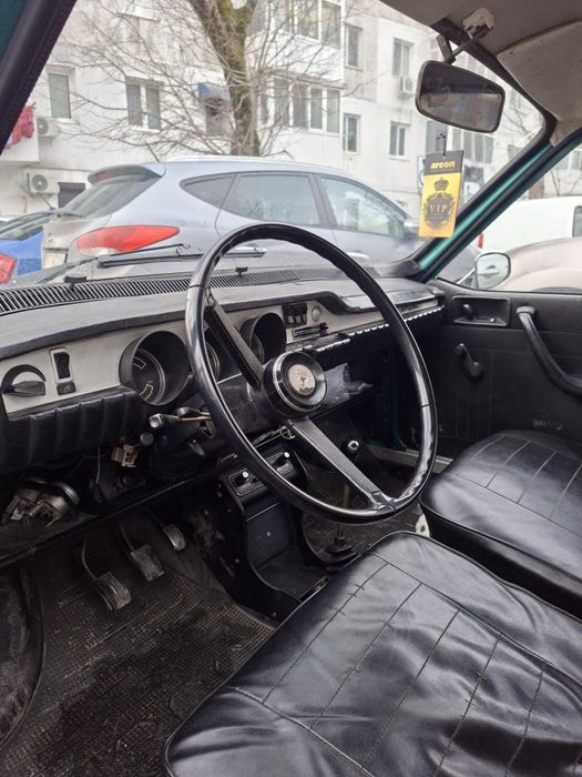 Vand sau schimb Dacia 1300 .