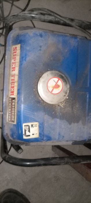 Генератор сотилади