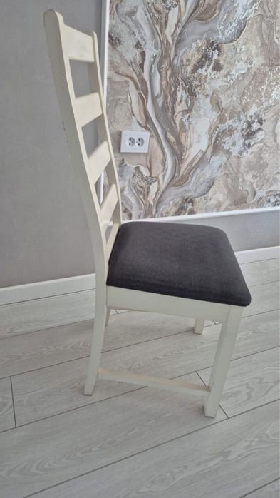 Продам стулья 6 штук