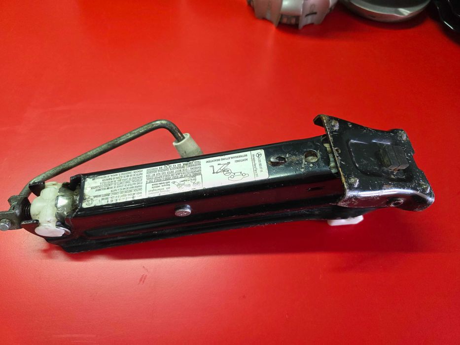 Cric AUTO OEM Mercedes C-Class W203 A Class B-Class CLA