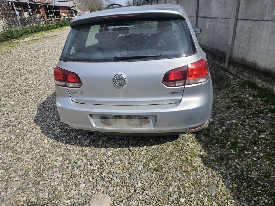 Bara spate vw golf 6 hatchback an 2010