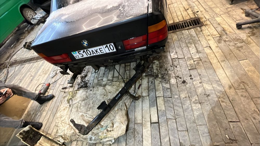 Фаркоп с розеткой бмв