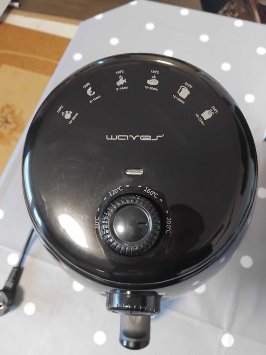 Уред за печене без мазнина Airfrier