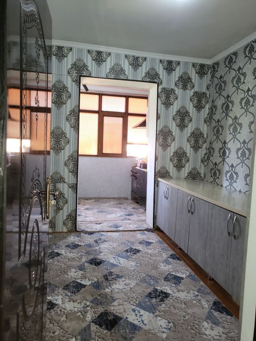 Uy Sotiladi. 3 Xonali