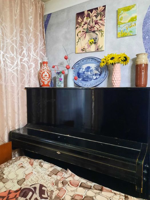 Фортепиано Урал. Очень классный музыкальный инструмент.