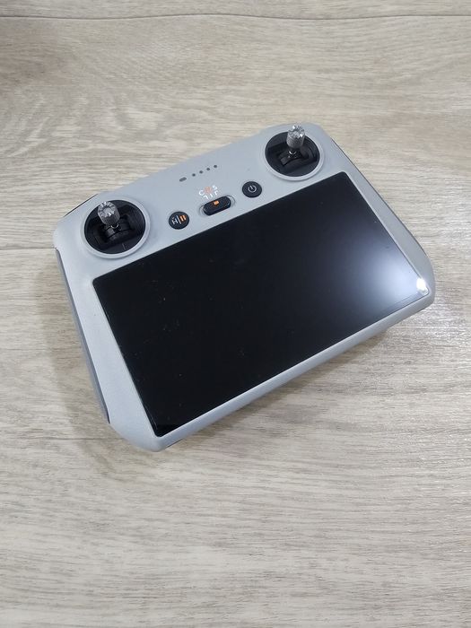 Новый дрон DJI Mini 3 Pro