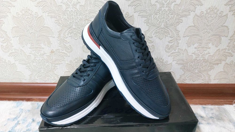 Кроссовки кожаные, турецкие