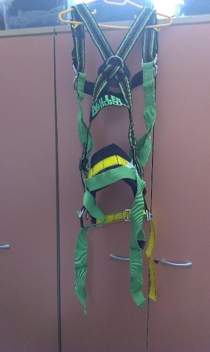 Ham de alpinism cu accesorii