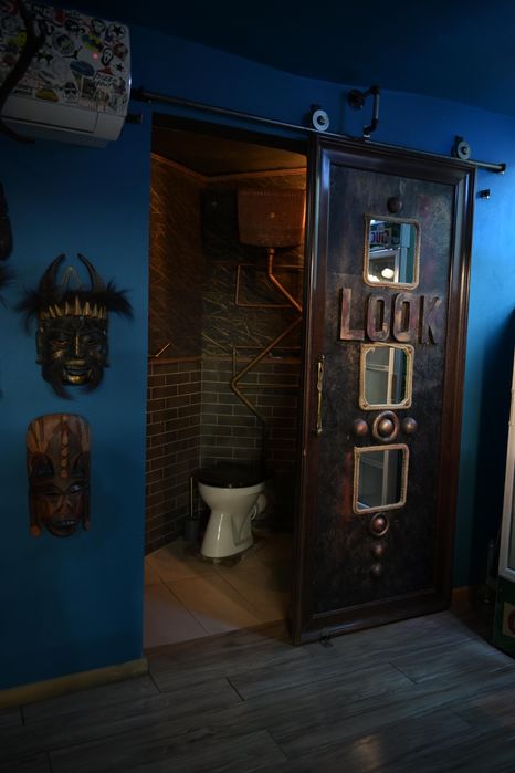 Afacere la cheie - Barbershop de închiriat