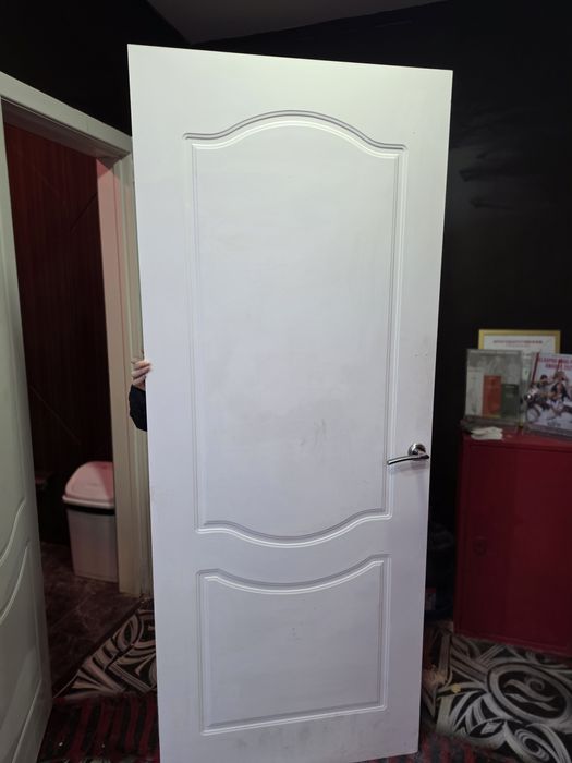 продам дверь белая кайфовая