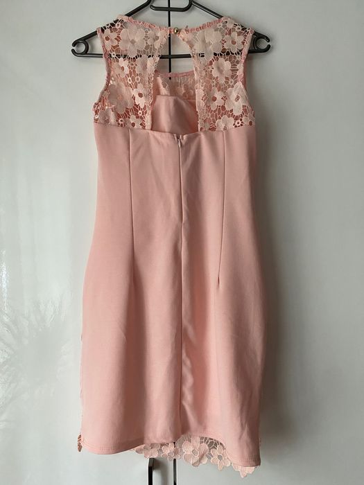 De vânzare rochie de dama