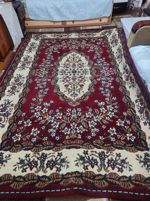 Продаётся Ковёр 3×2