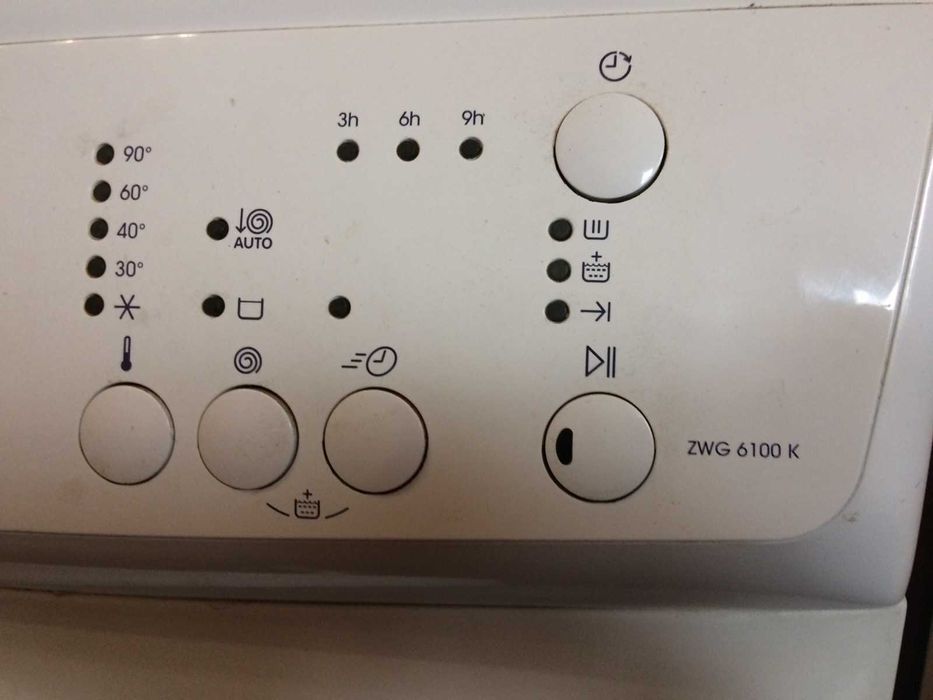 Пералня Zanussi ZWG6100K на ЧАСТИ!