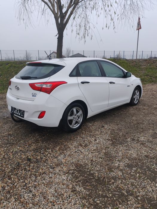 Hyundai I30-1.4 diesel,an 2013!