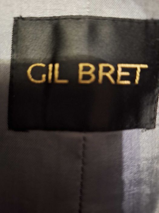 Vând pardesiu palton Gil Bret 40 angora