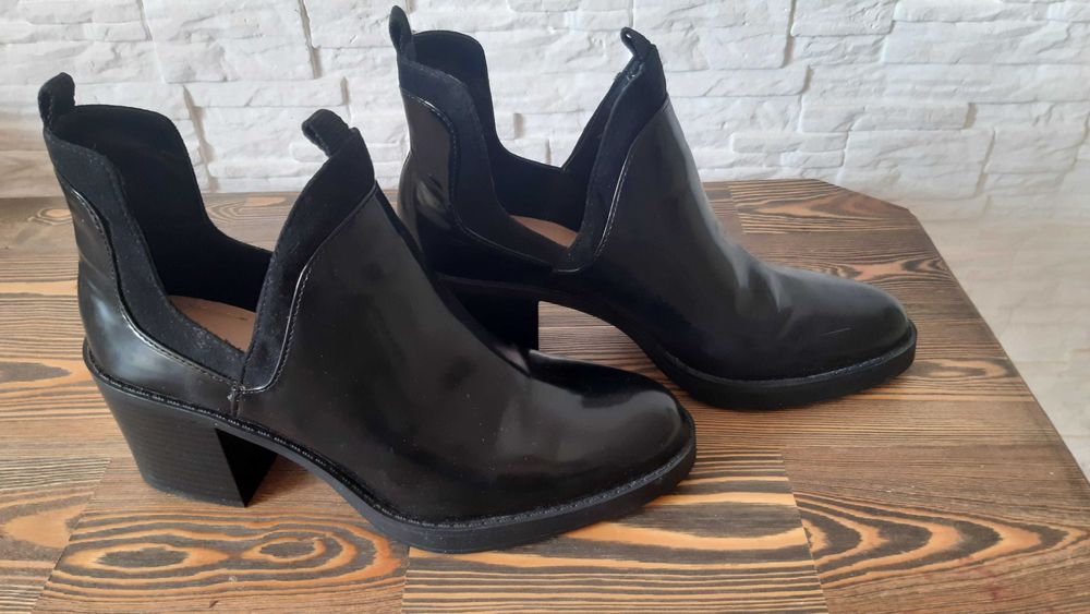 Женская обувь, 37 размер Zara